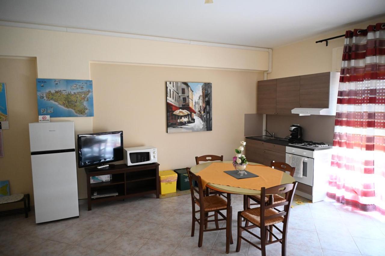Castello Di Sotto Bed & Breakfast Milazzo Exterior foto