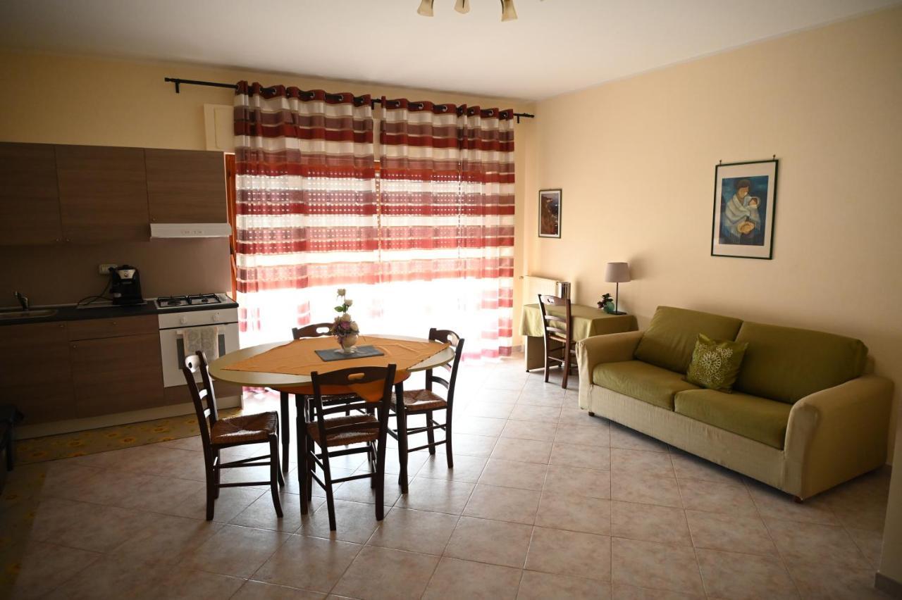 Castello Di Sotto Bed & Breakfast Milazzo Exterior foto